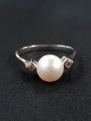 18CT GOLD PEARL AND DIAMOND RING