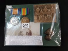 PAIR OF WORLD WAR 1 MEDALS AND OTHER ITEMS