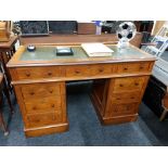 VICTORIAN MAHOGANY PEDESTAL DESK