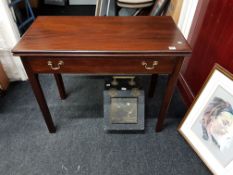 GEORGIAN MAHOGANY CARD TABLE