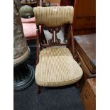 VICTORIAN CHAIR