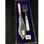 SET OF SILVER AND MOTHER OF PEARL SERVERS SHEFFIELD -