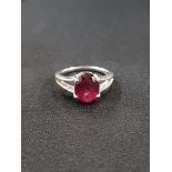 9 VARAT GOLD GARNET RING