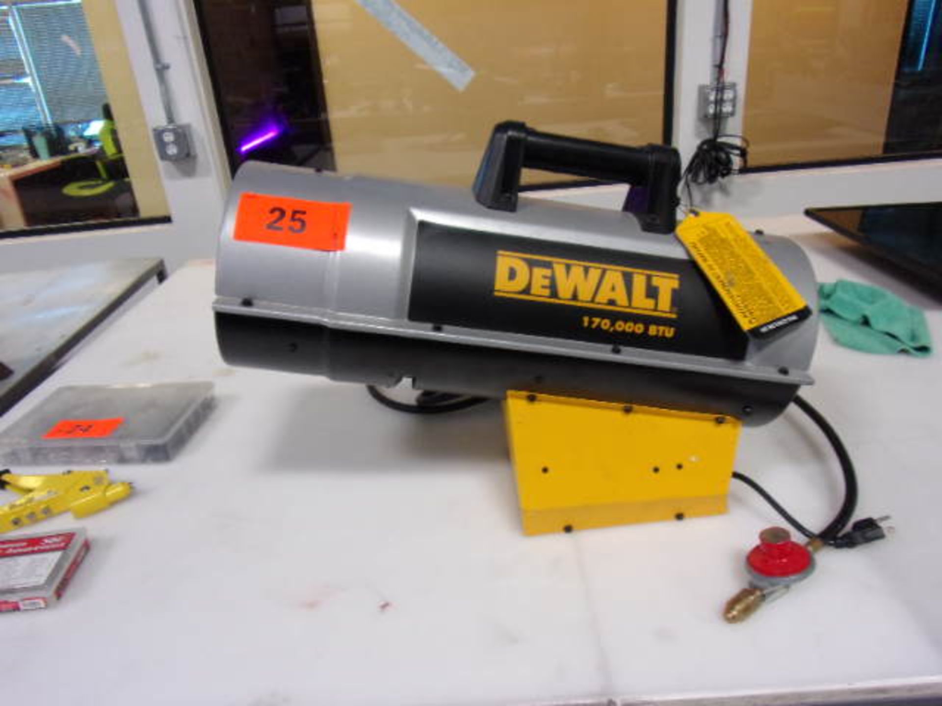 DEWALT HEATER