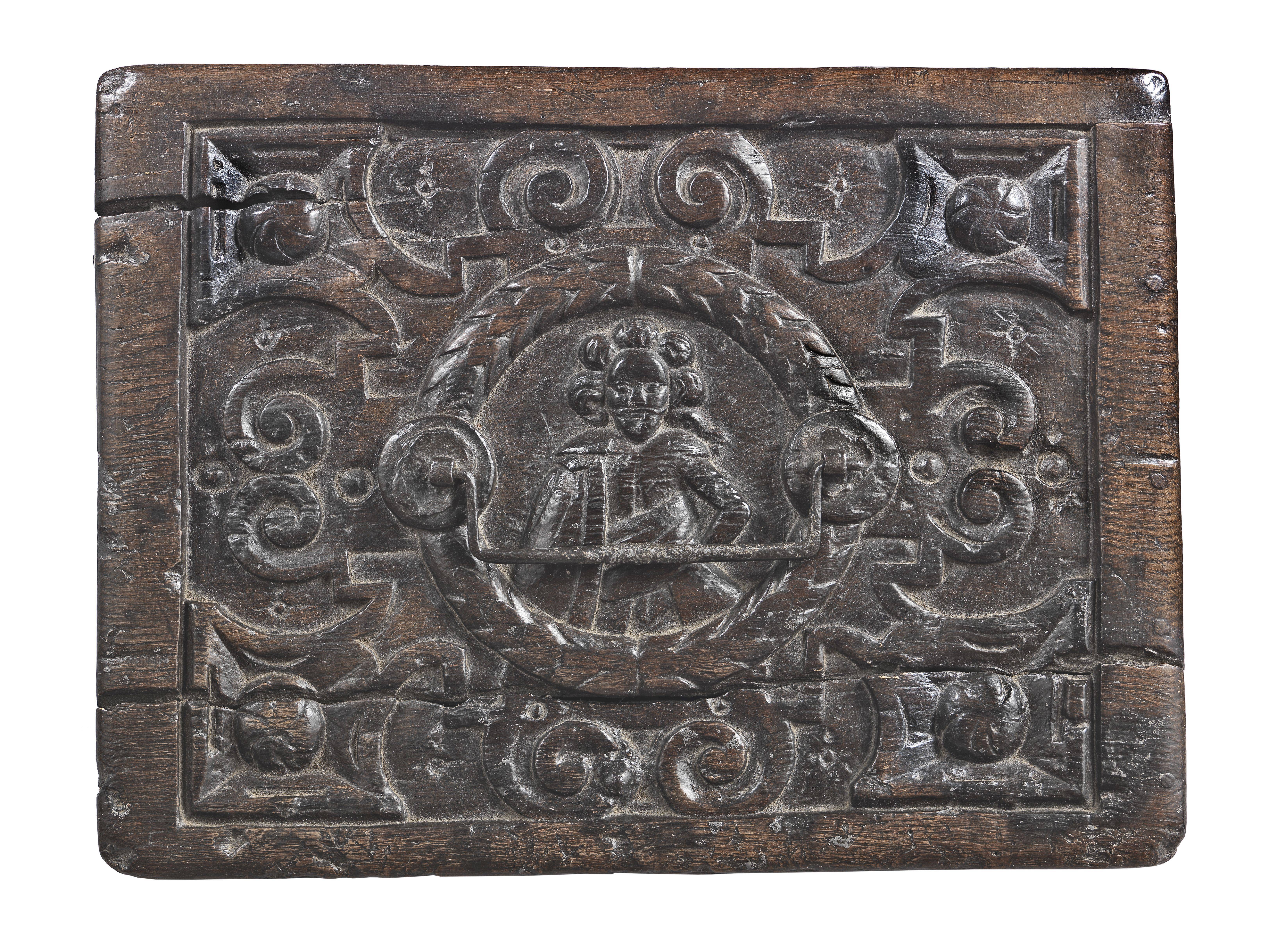 A rare and documented boarded oak box, probably Northern German, circa 1600 - Image 3 of 6