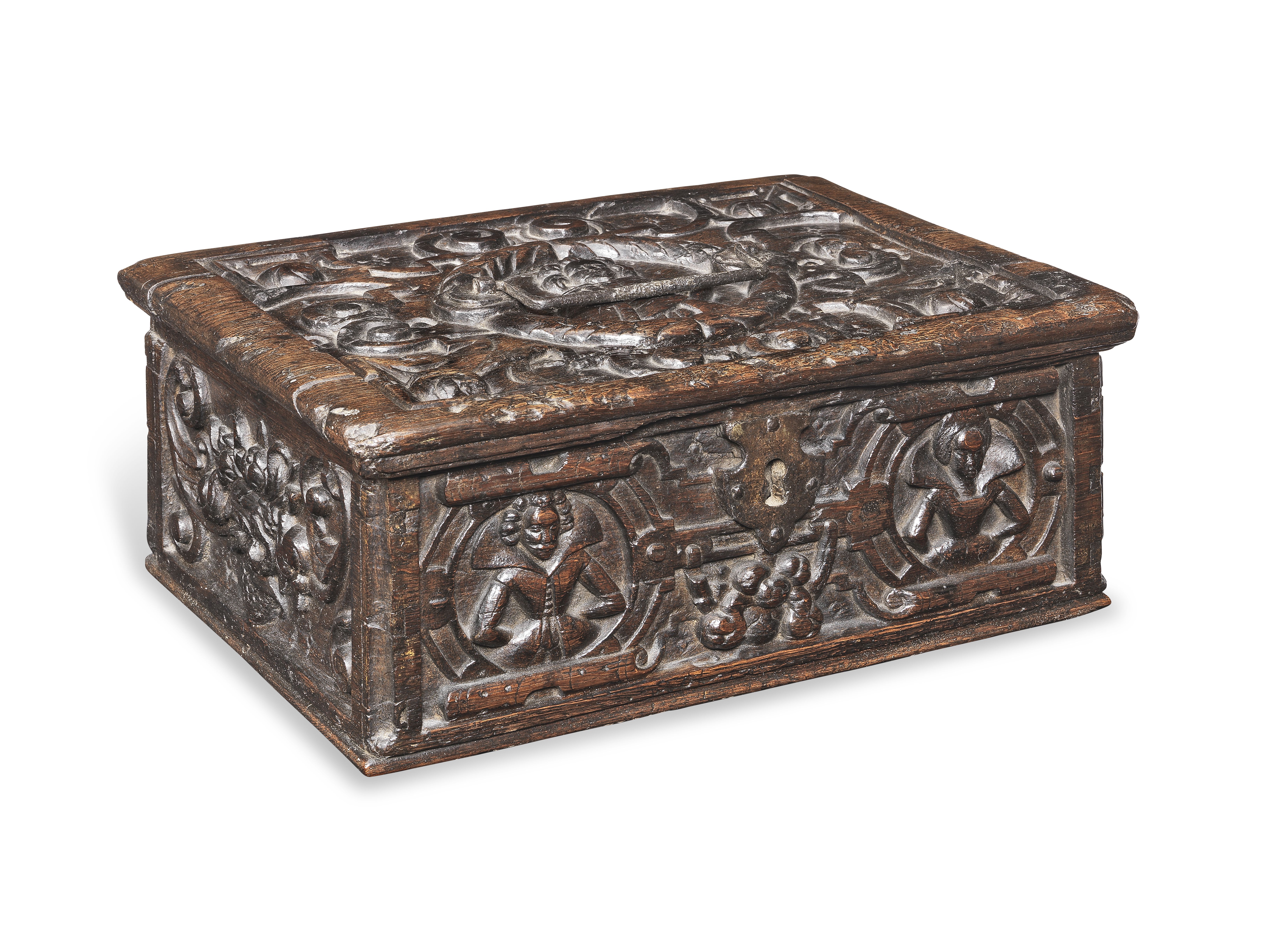 A rare and documented boarded oak box, probably Northern German, circa 1600 - Image 4 of 6
