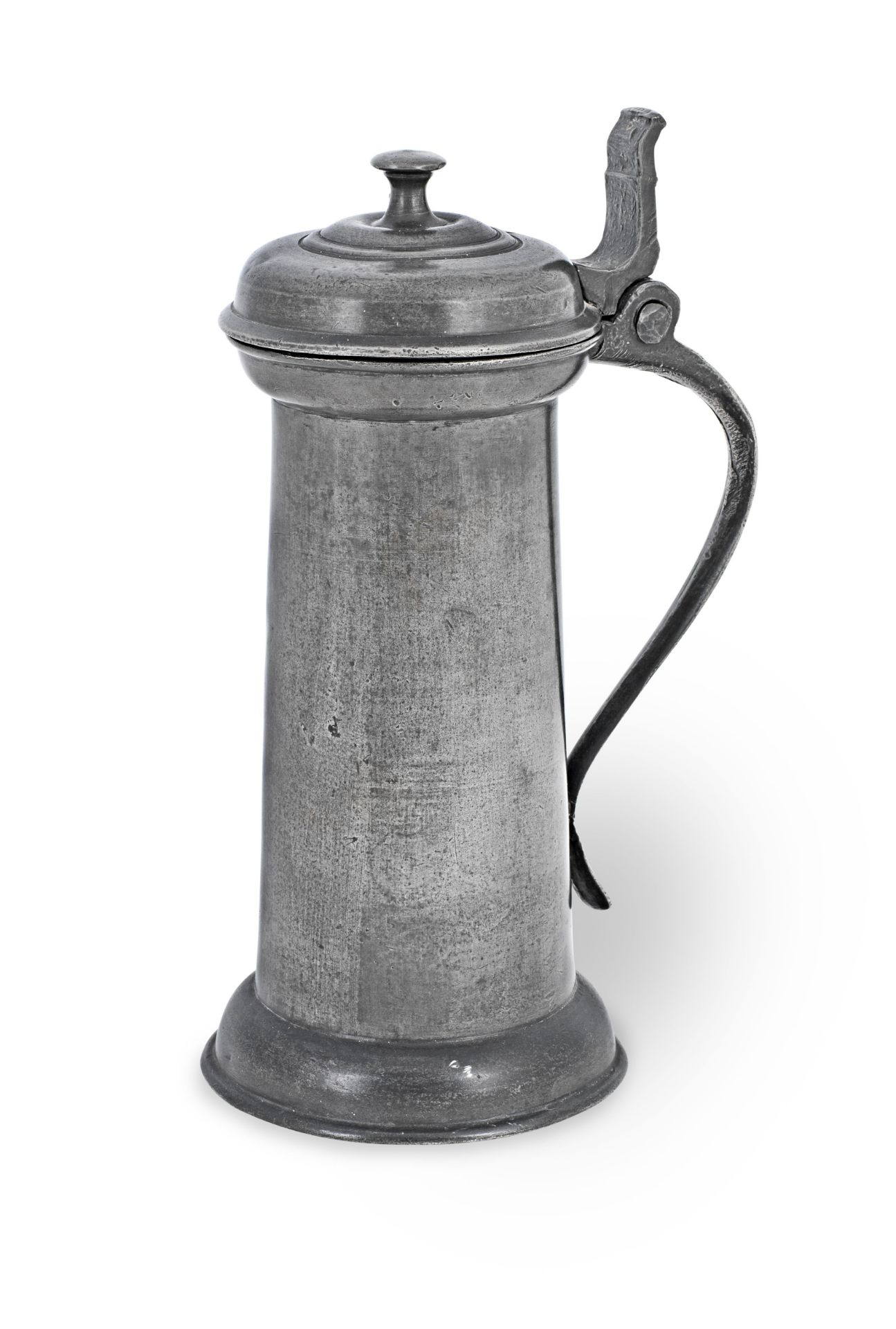 A small James I pewter flagon, circa 1610