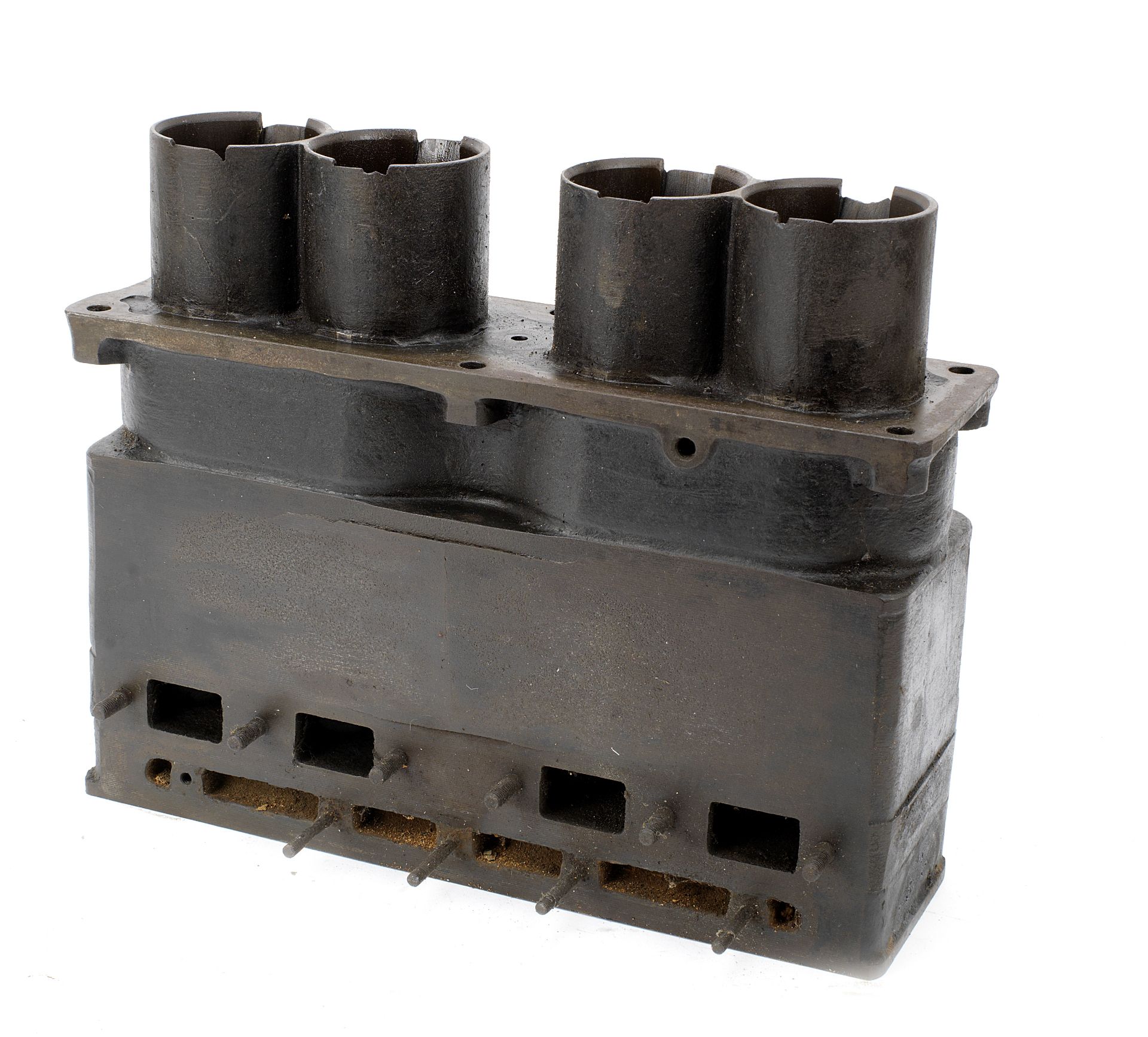 A Bugatti Brescia 16 valve engine block.