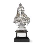 An Edwardian silver bust of Queen Victoria Goldsmiths & Silversmiths Company Ltd, London 1902