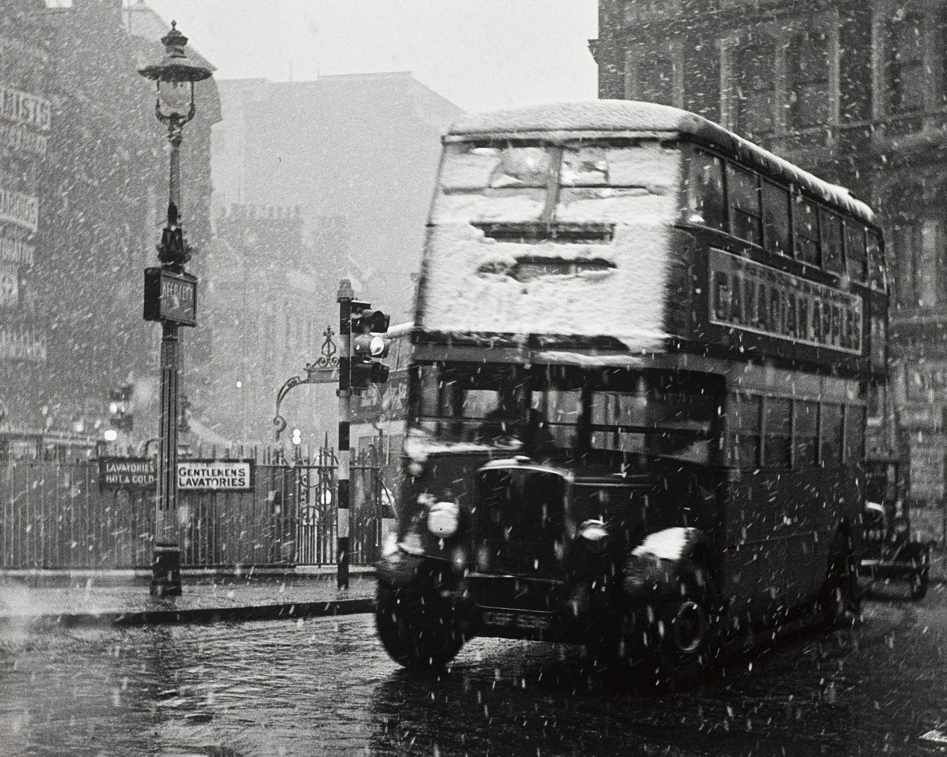 Wolfgang Suschitzky (British, 1912-2016); Cambridge Circus, London;