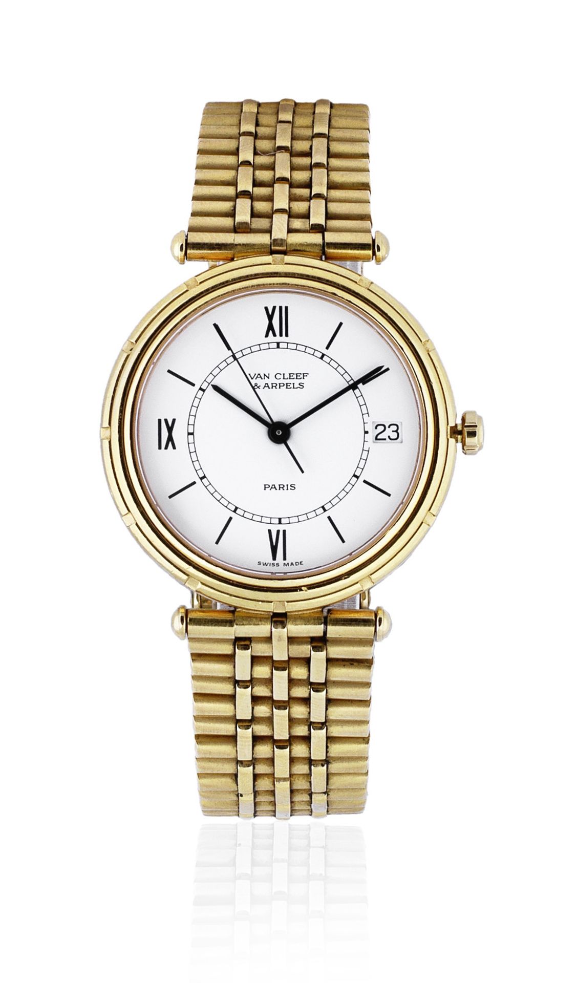 Van Cleef & Arpels. A mid-size 18K gold quartz calendar bracelet watch Classique, Ref: 1814, Cir...