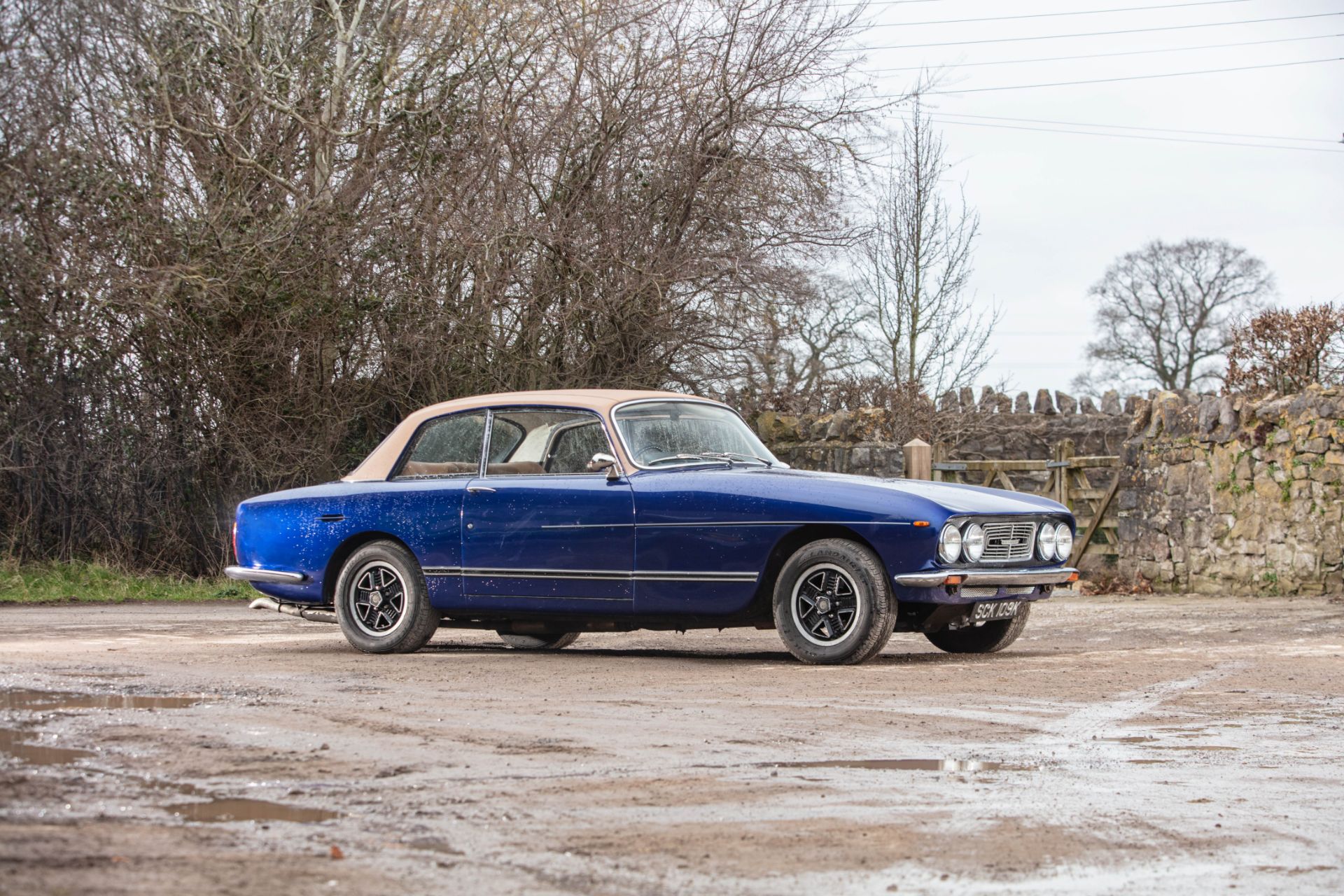 1972 Bristol 411 Series 3 Chassis no. 7672302G383 Engine no. G383-514B