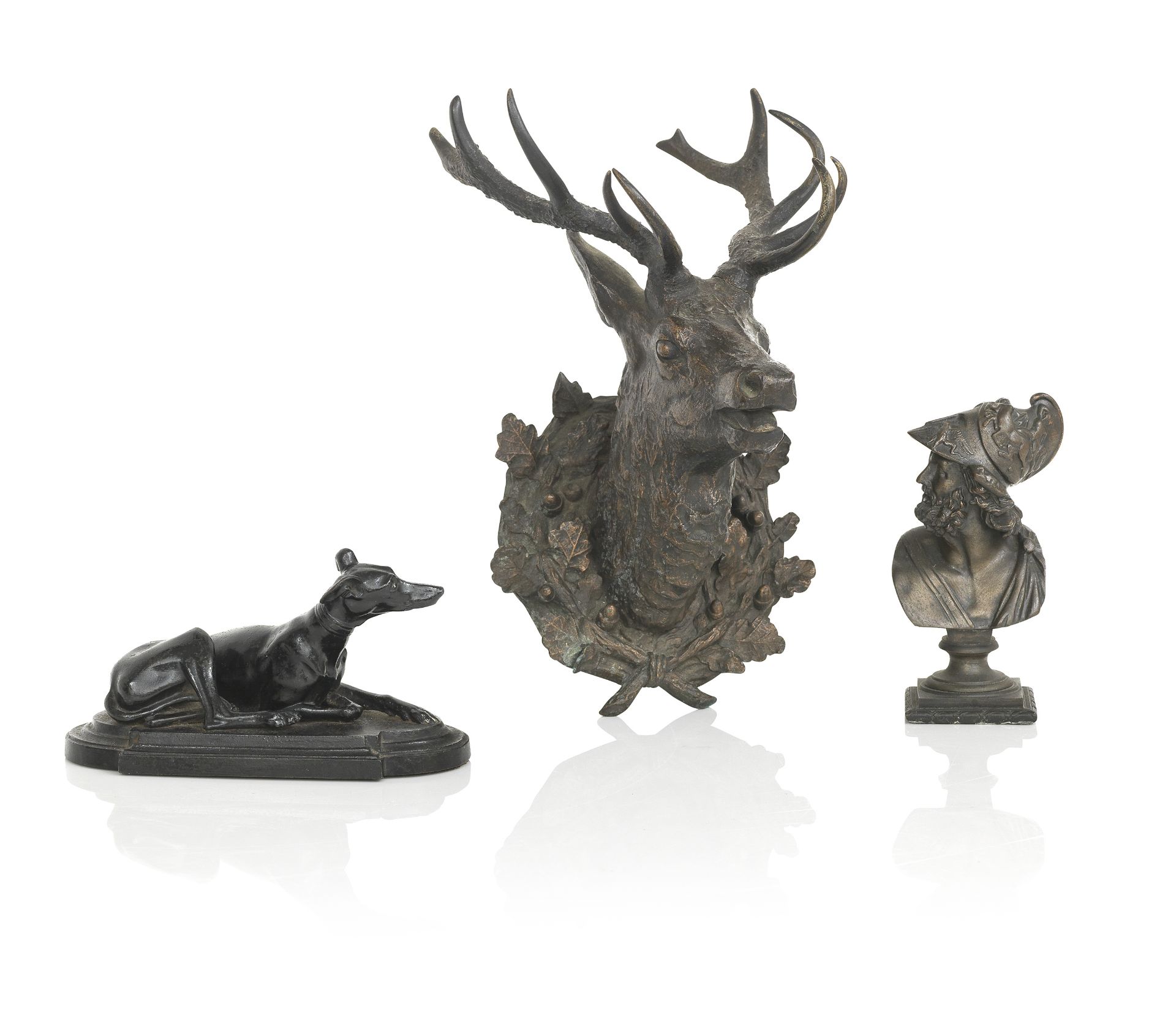 A bronze model of a stag's head (3)