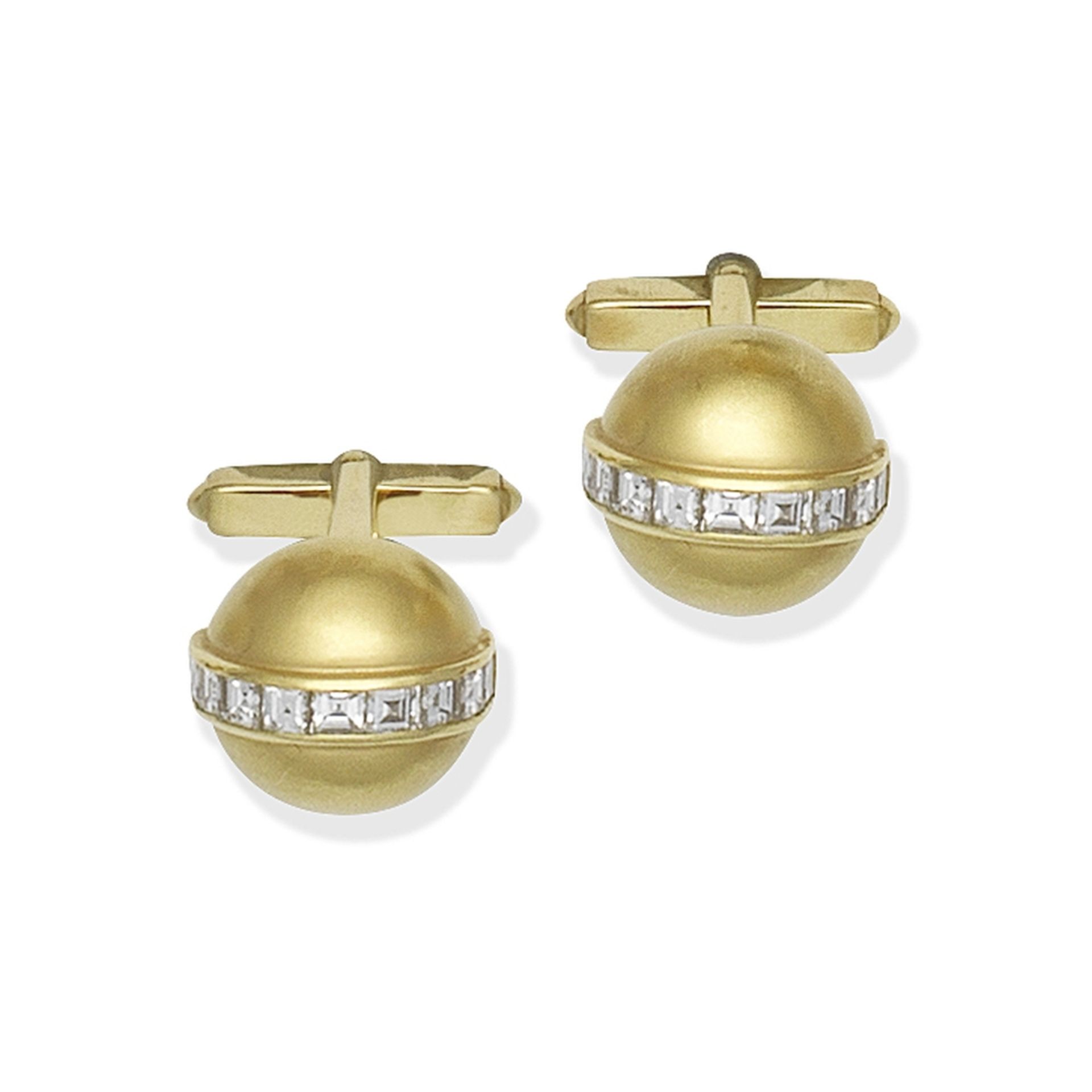 DIAMOND-SET CUFFLINKS