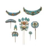A GROUP OF KINGFISHER FEATHER EMBELLISHED JEWELLERY Qing Dynasty (8)