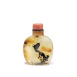 A SILHOUETTE HONEY AGATE SNUFF BOTTLE 1750-1795 (2)