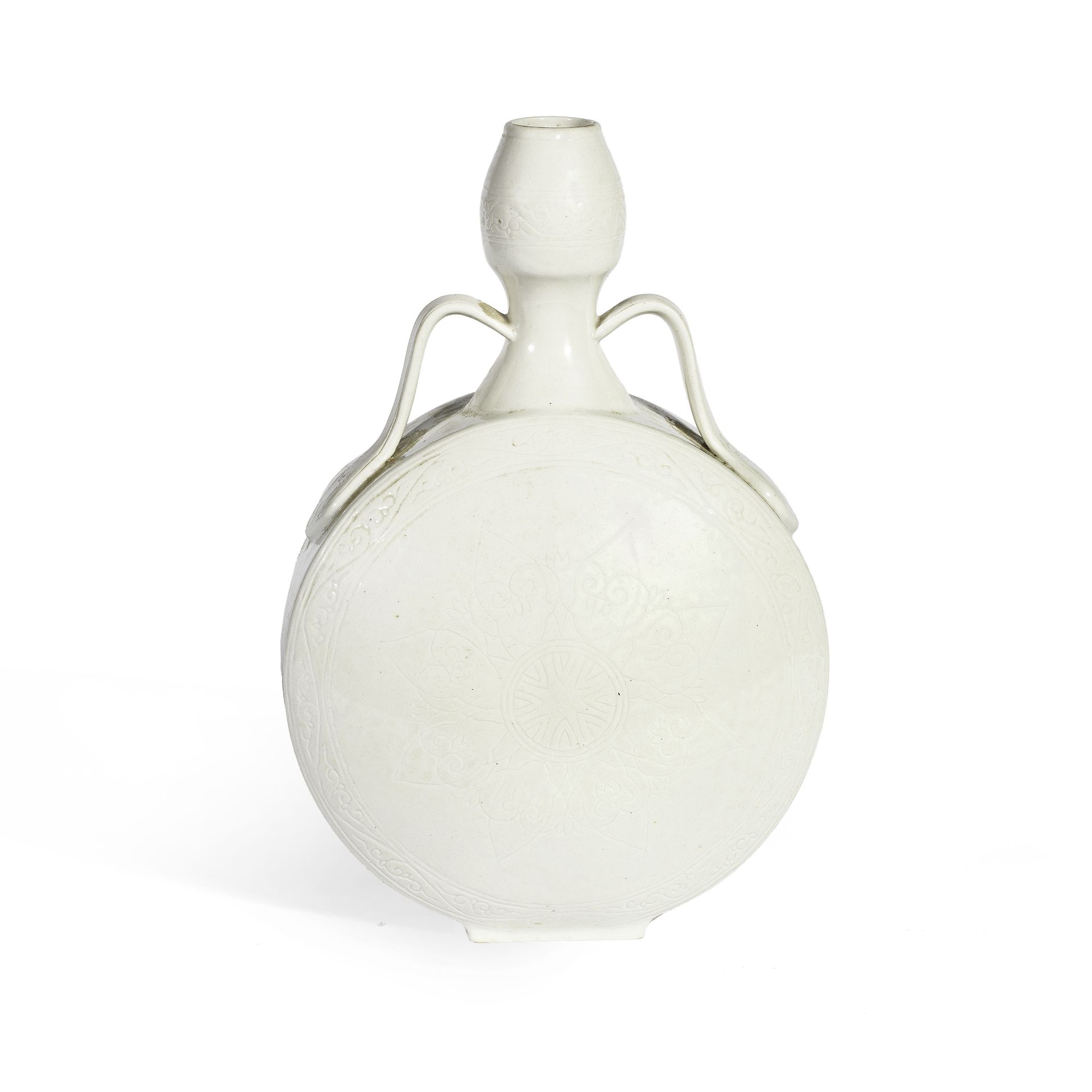 A MING-STYLE WHITE GLAZED MOONFLASK Qing Dynasty