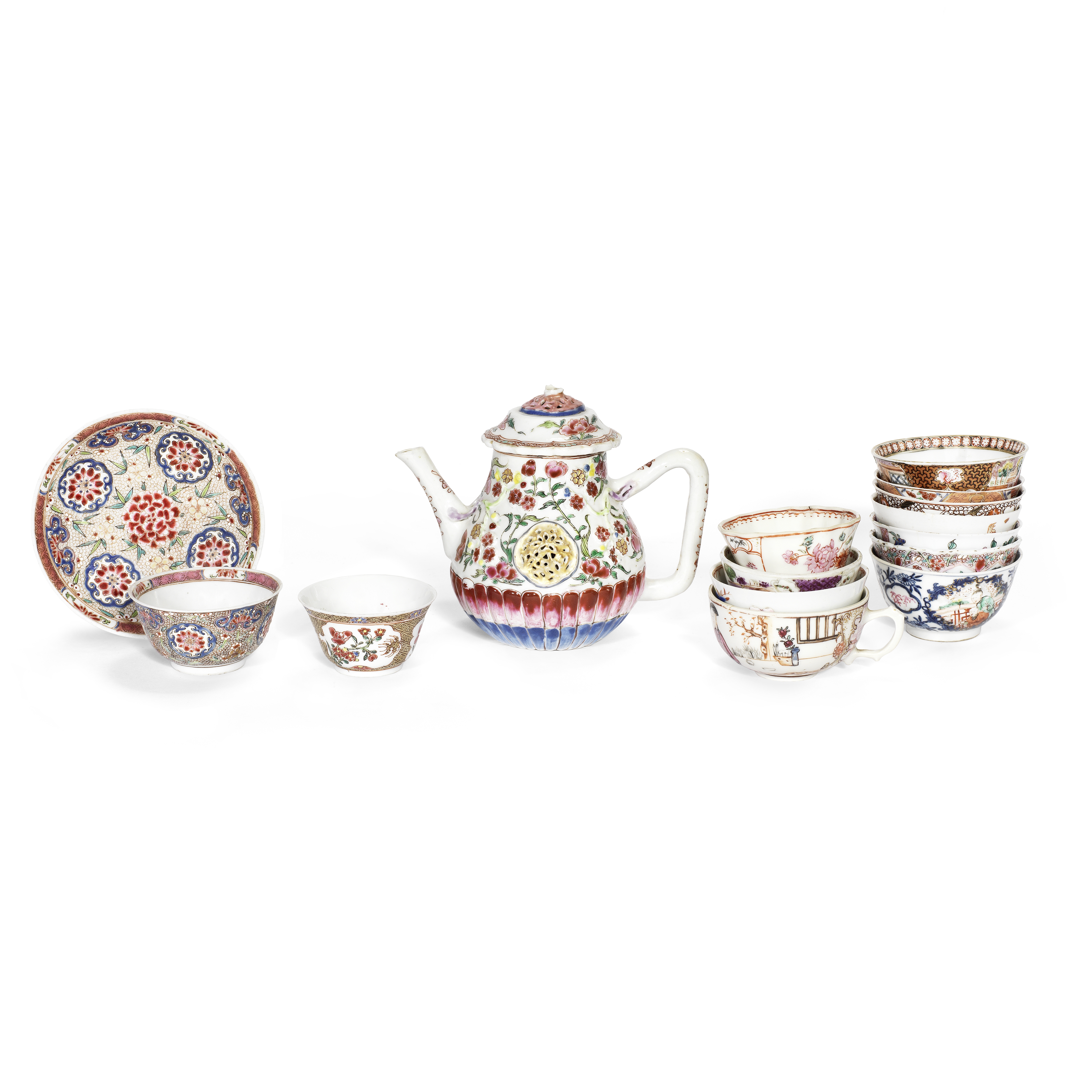 A GROUP OF FAMILLE ROSE EXPORT TEA WARES 18th century (16)