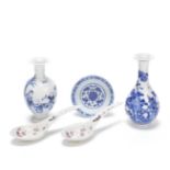 A GROUP OF VARIOUSLY BLUE AND WHITE AND FAMILLE ROSE WARES Qing Dynasty (5)