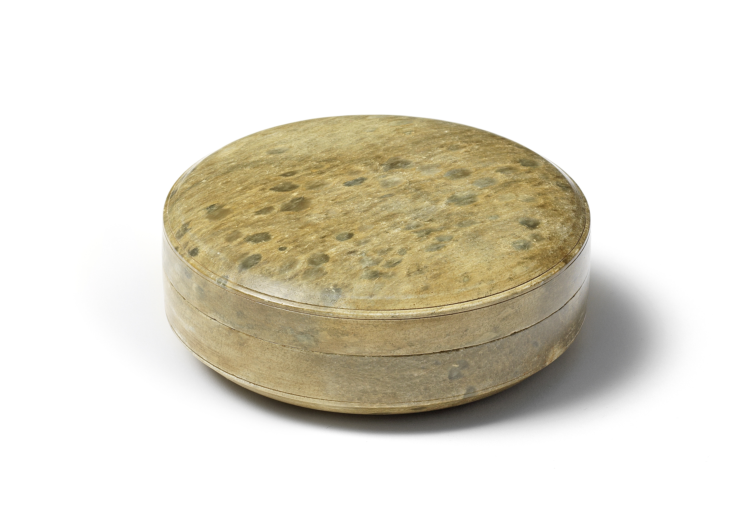 A RARE LARGE STEATITE BOX AND COVER Tang Dynasty (3)