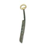 A RARE GOLD-HANDLED BRONZE SCHOLAR'S KNIFE Warring States Period (2)