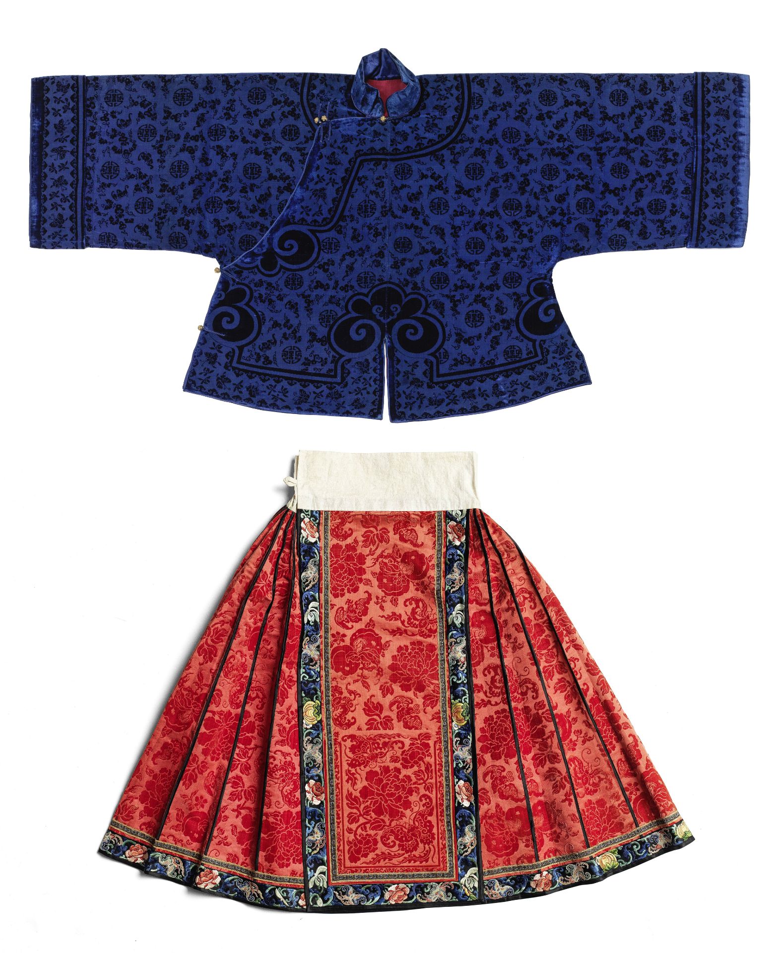 A RARE MIDNIGHT-BLUE CUT-VELVET COURT WOMAN'S WINTER JACKET AND A 'PEONY' SKIRT 19th century (2)