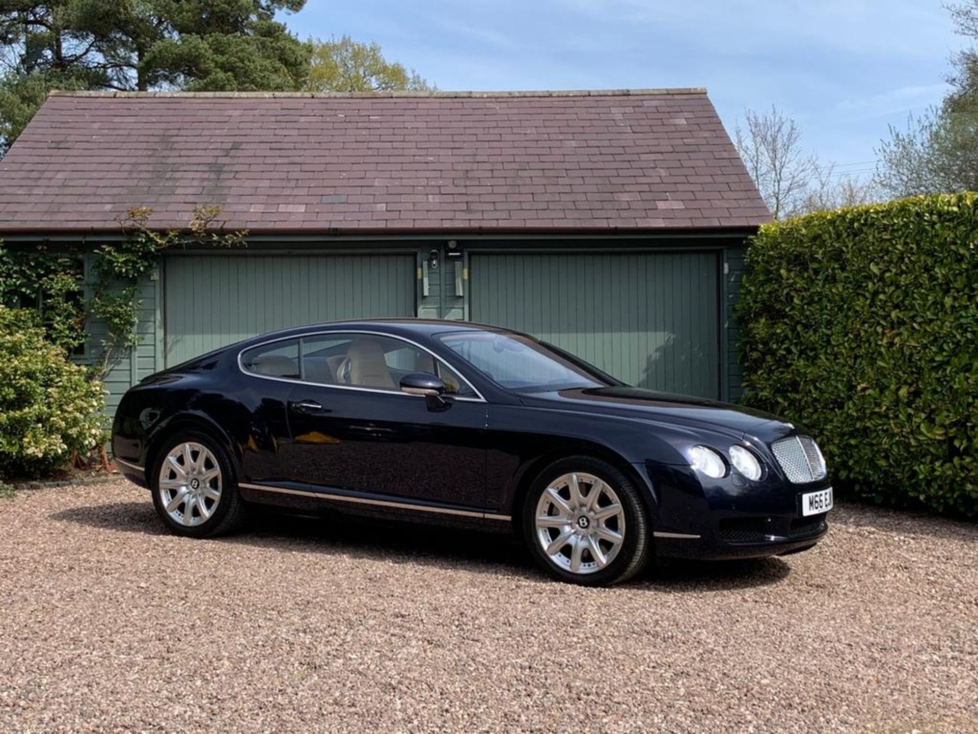2005 Bentley Continental GT Coup&#233; Chassis no. SCBCE63W75C027951