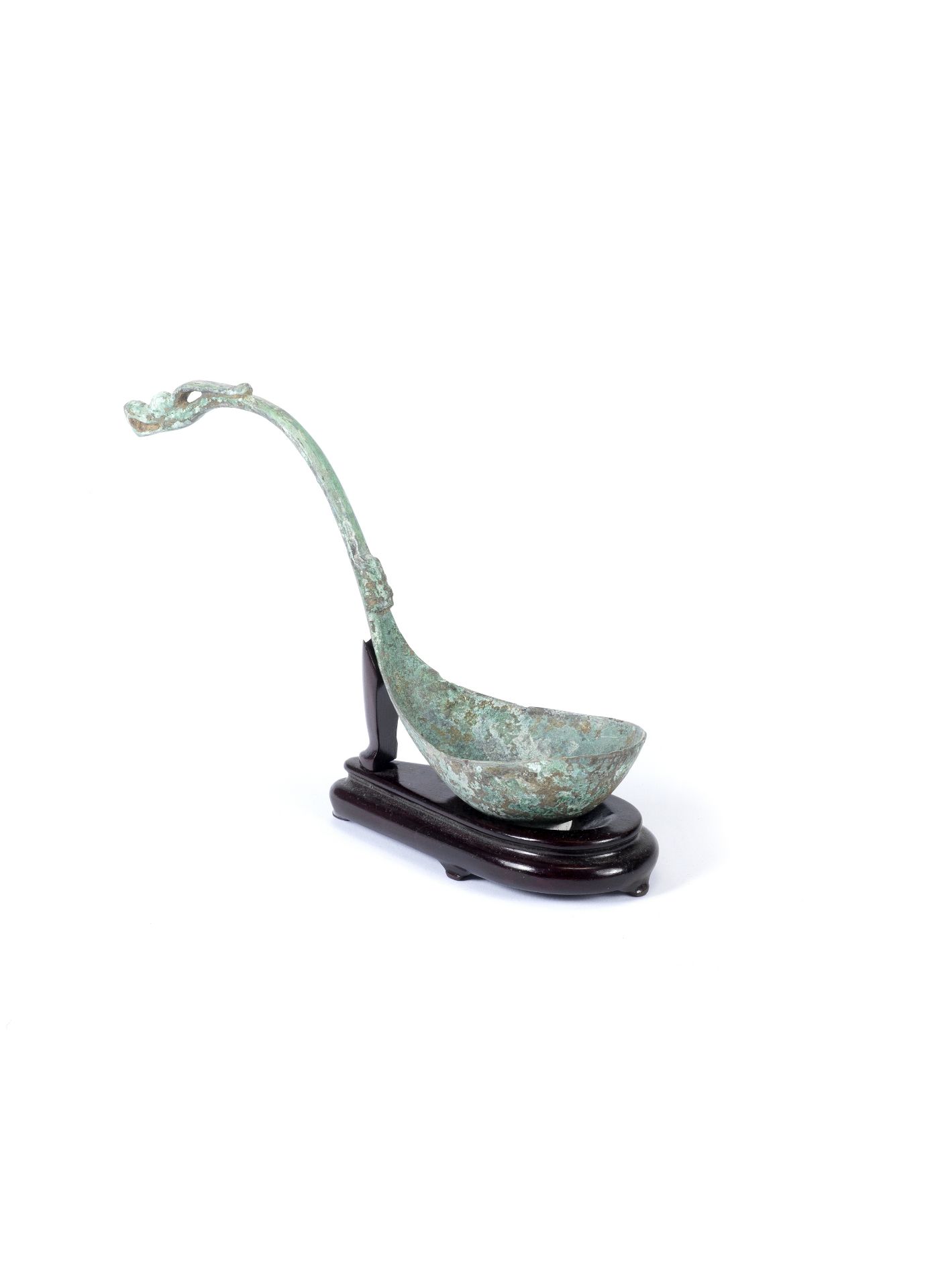 A rare archaic bronze dragon-headed ladle Han Dynasty (2)