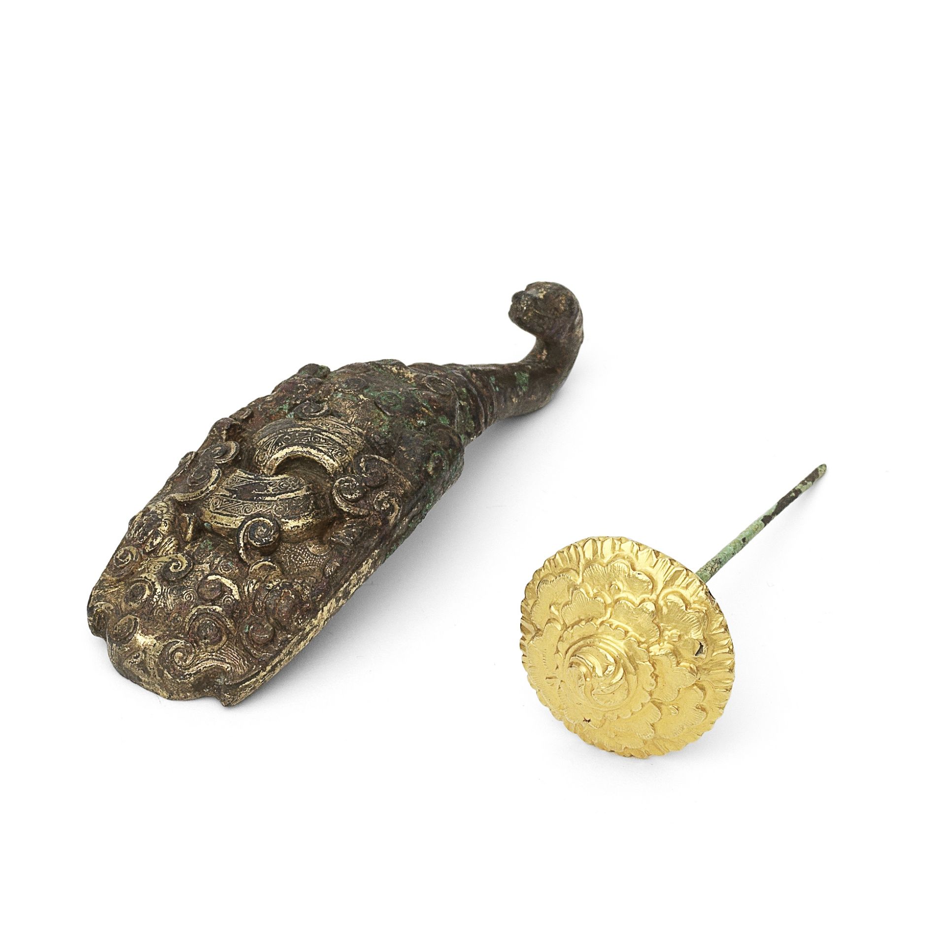 A RARE PARCEL-GILT BRONZE BELT HOOK Warring States Period (3)