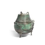 AN ARCHAIC BRONZE RITUAL TRIPOD WINE VESSEL AND COVER, HOULOU Western Han Dynasty (2)