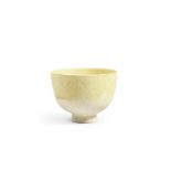 A STRAW-GLAZED CUP Sui/Tang Dynasty