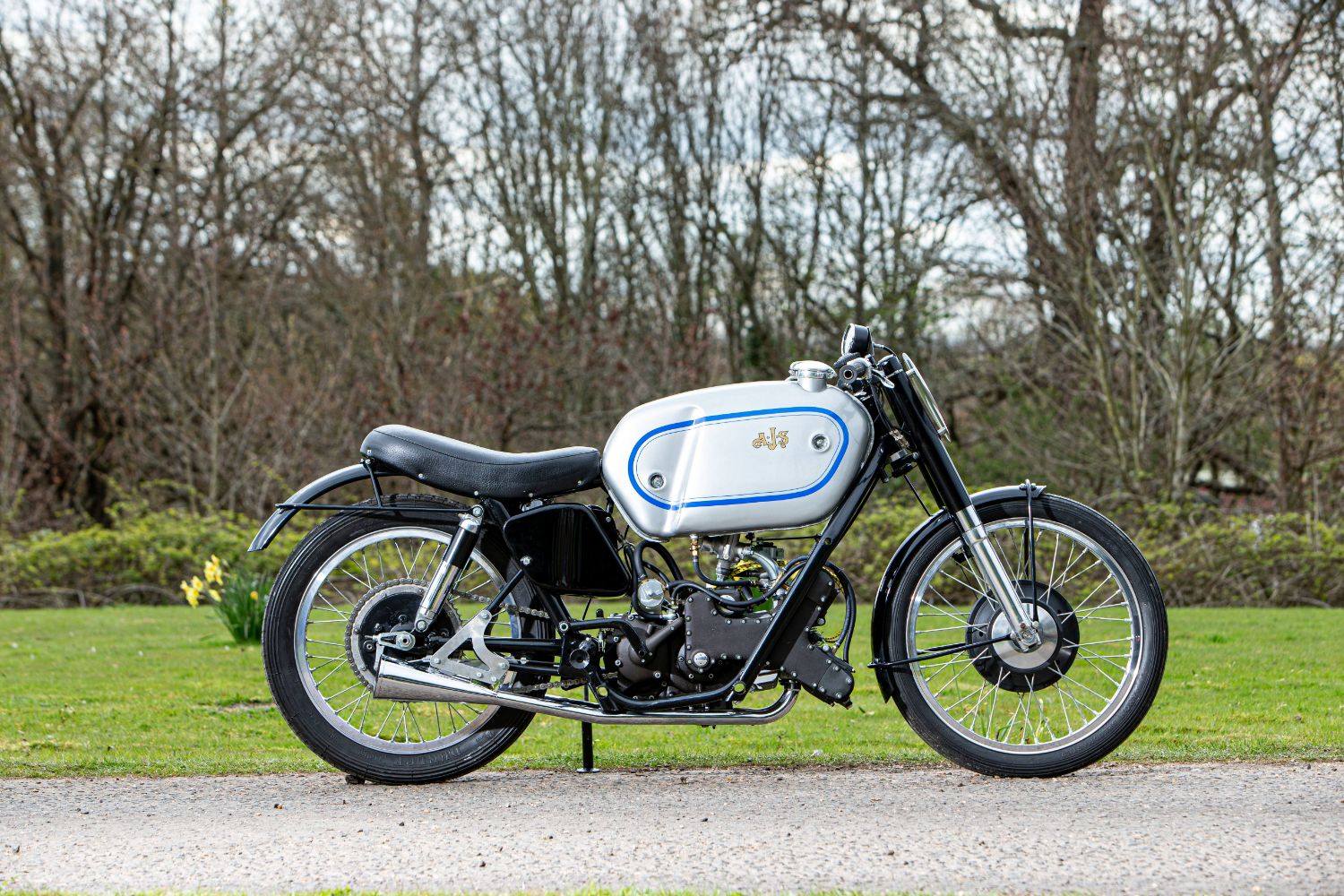 The Summer Sale - The International Classic MotorCycle Show (Three-Day Auction)