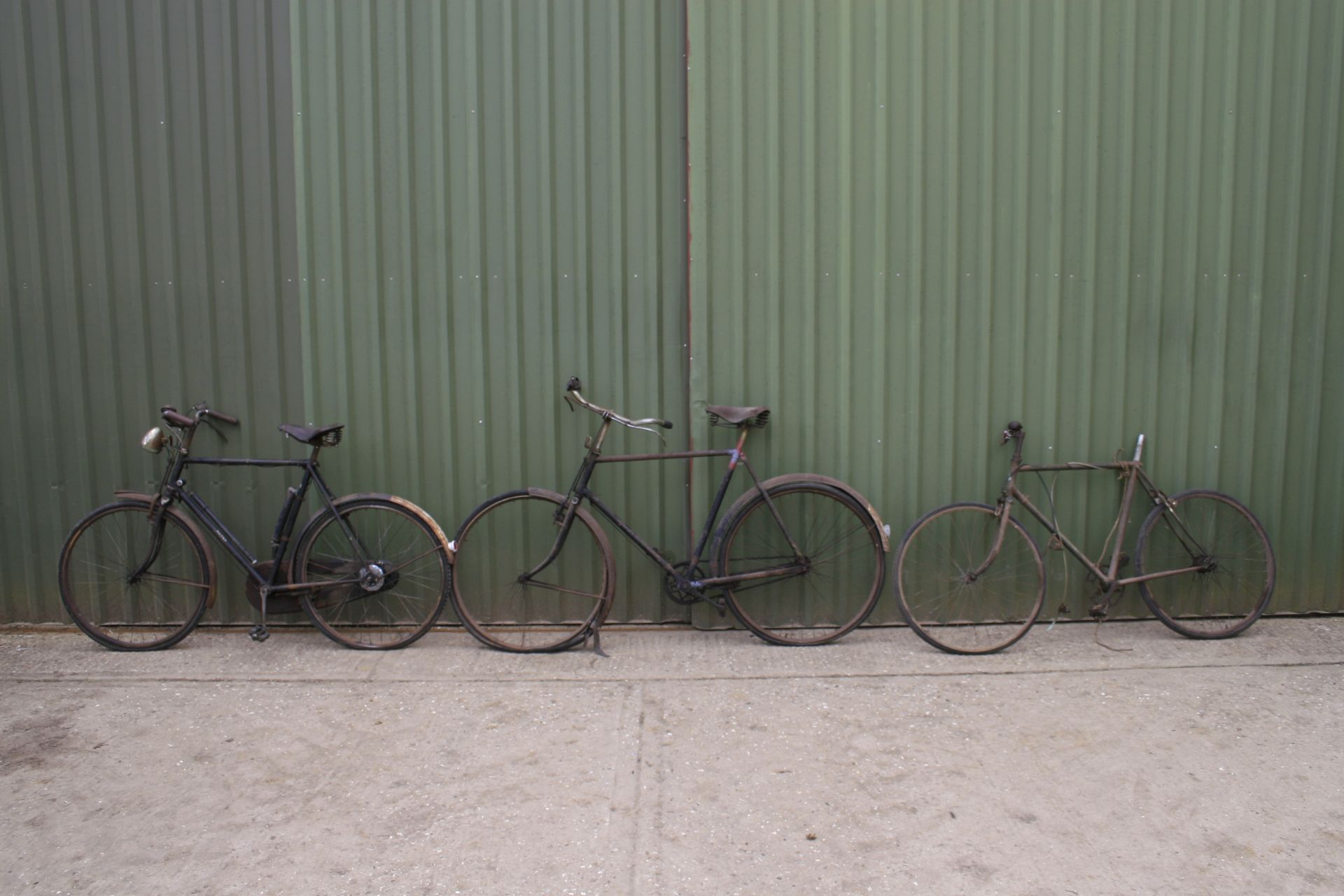 Three Gent's bicycles,