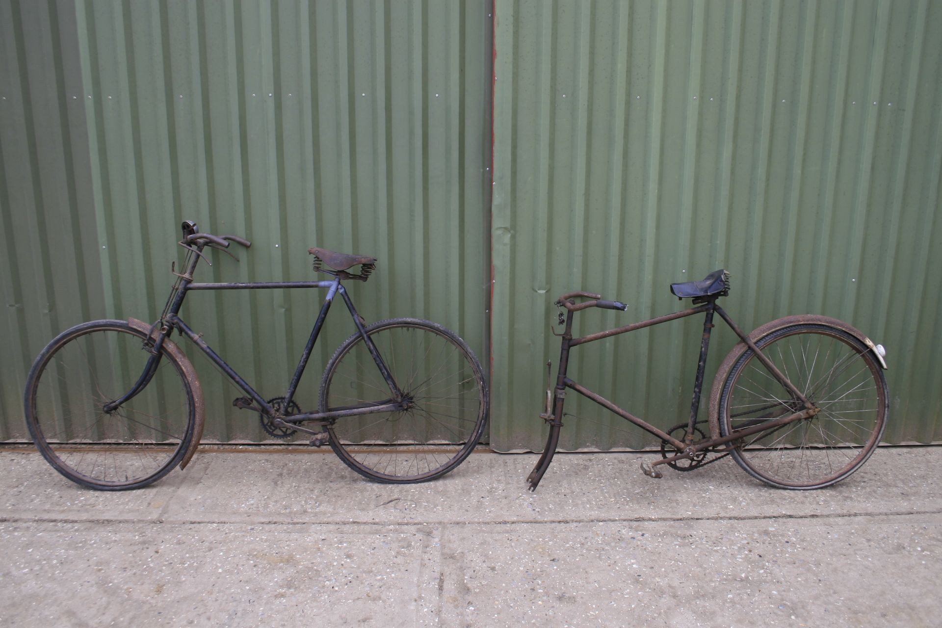Two Gent's bicycles, ((2))