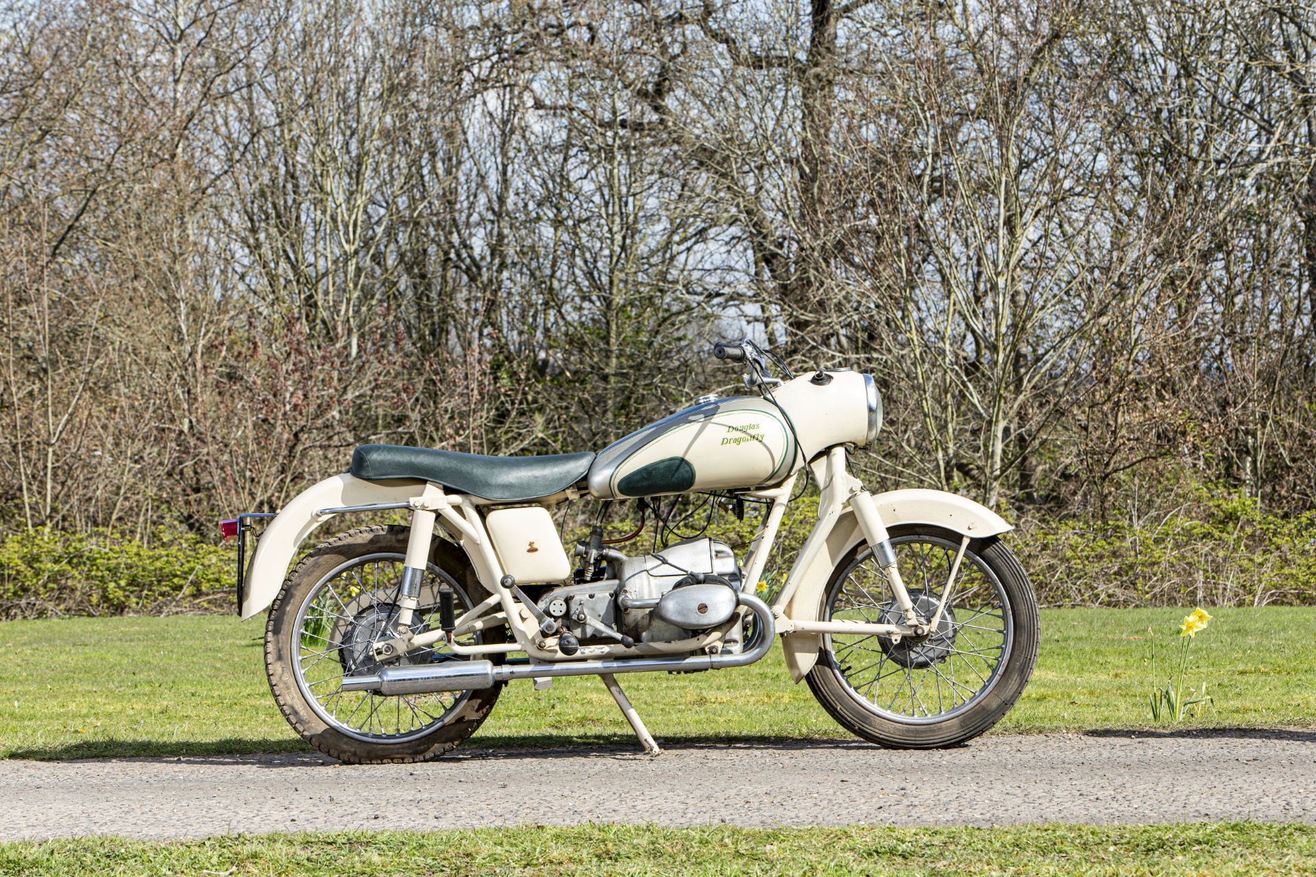 1957 Douglas 348cc Dragonfly Frame no. none visible Engine no. 2274/6