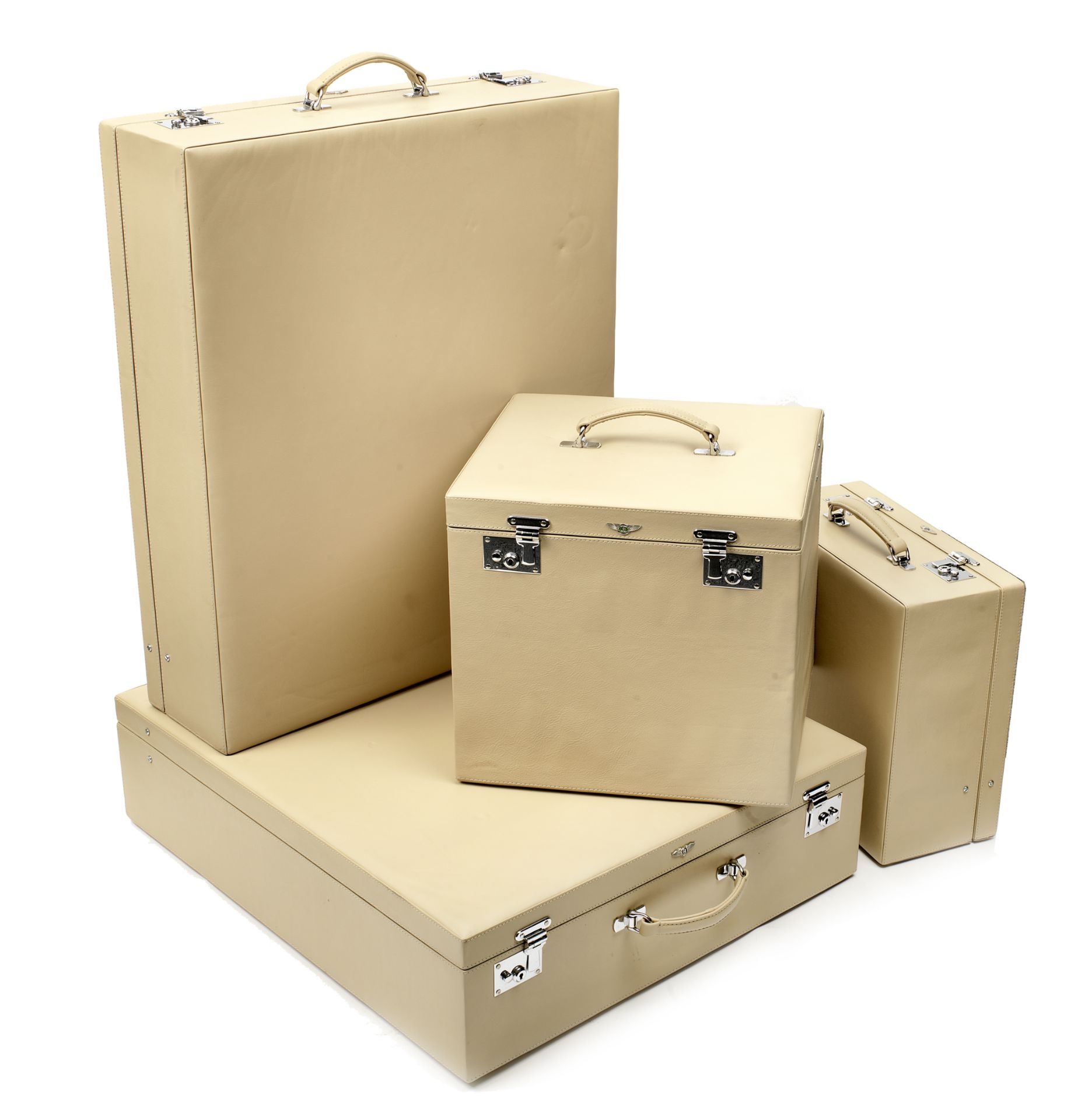 A four-piece set of leather luggage by Trunks of Haslemere, to suit Bentley Continental GT, ((5))