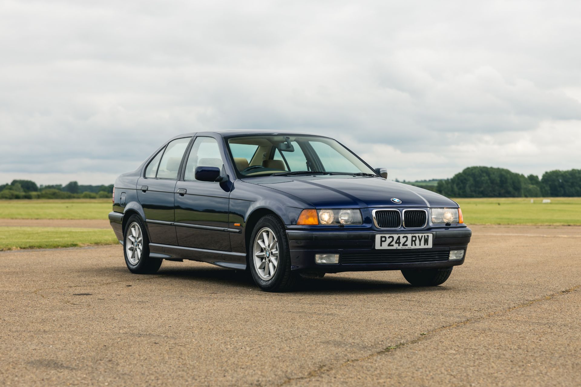 1996 BMW 328i (E36) Saloon Chassis no. WBACD22040A564