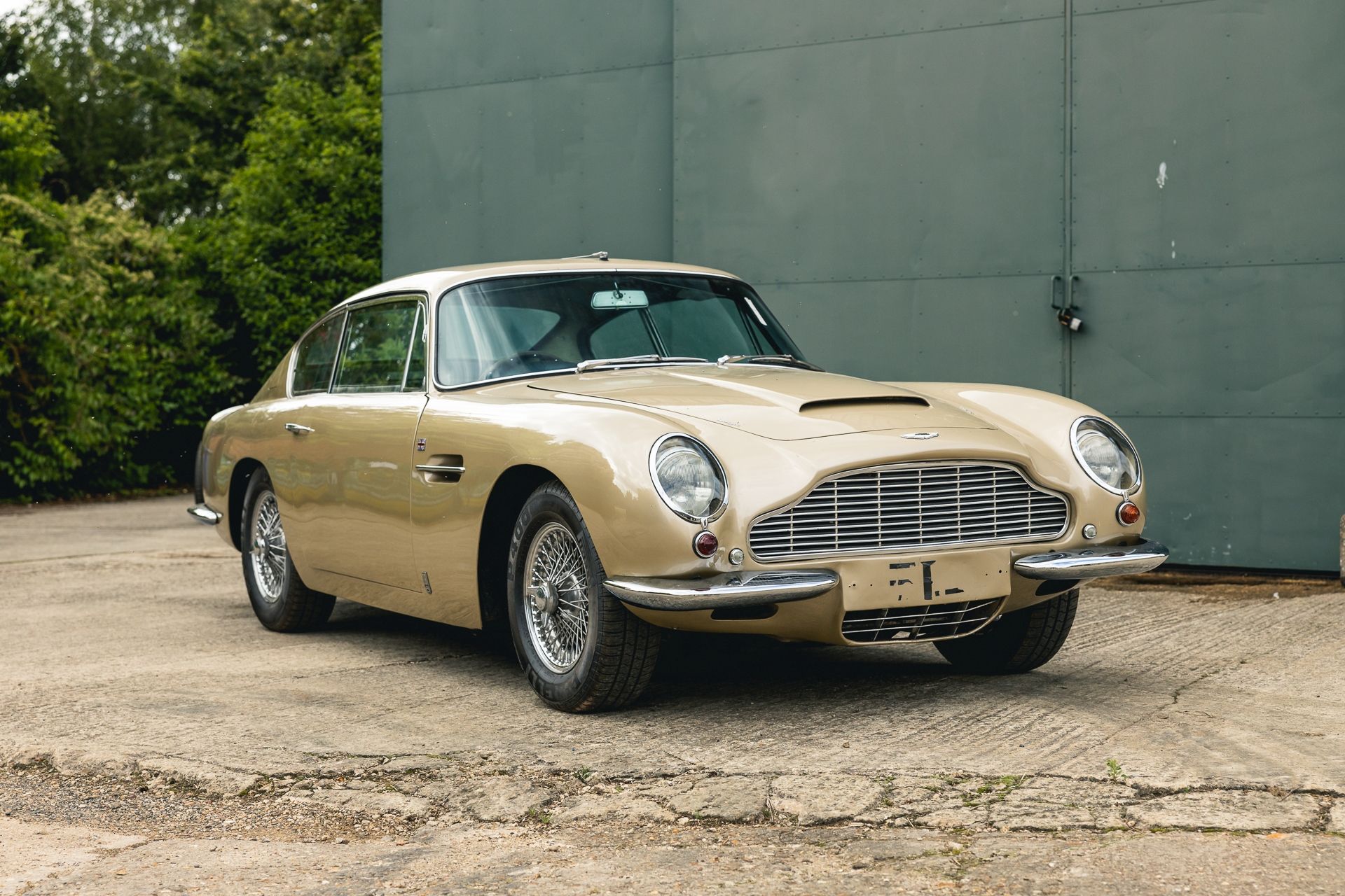 1966 Aston Martin DB6 Sports Saloon Chassis no. DB6/2544/R