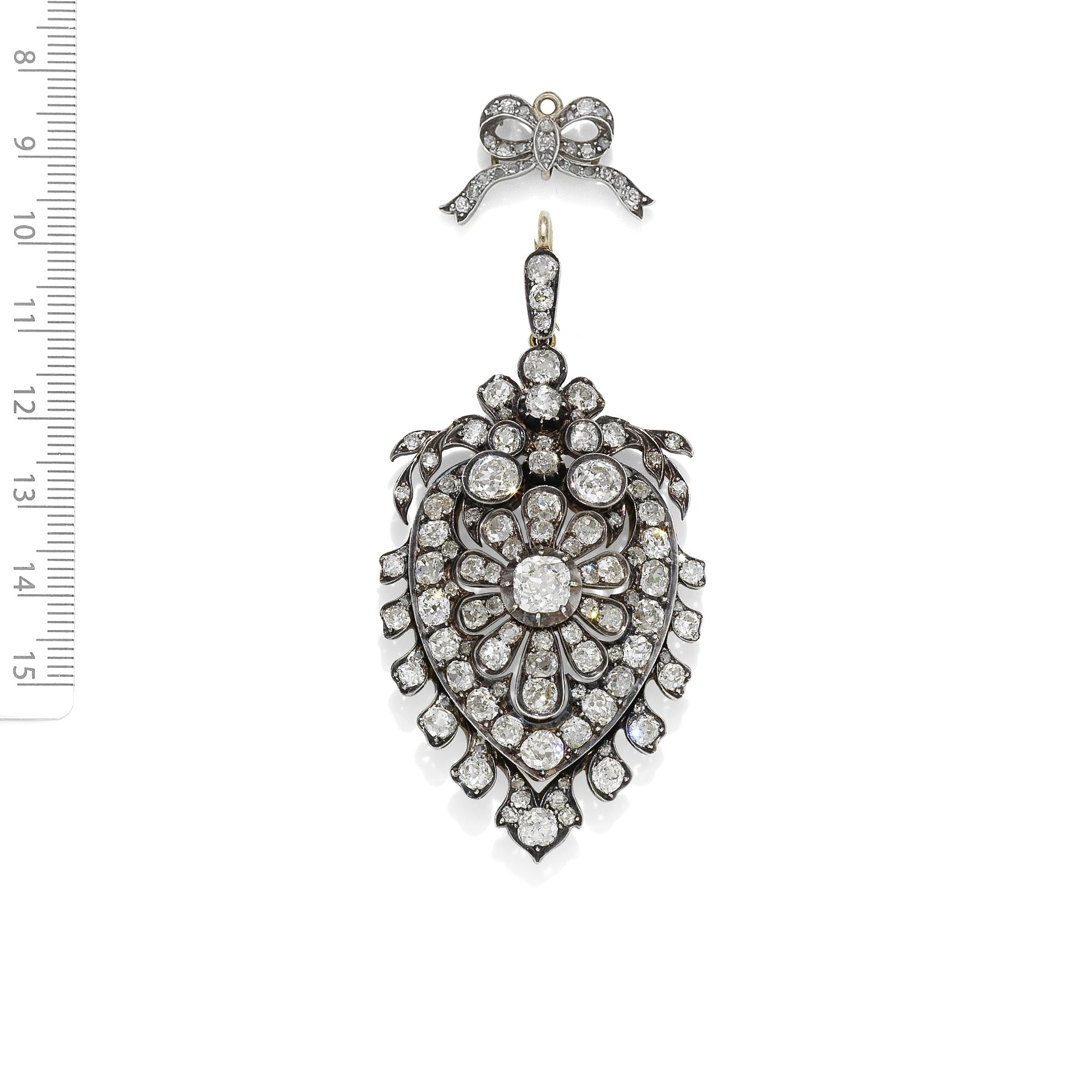 DIAMOND PENDANT, CIRCA 1880