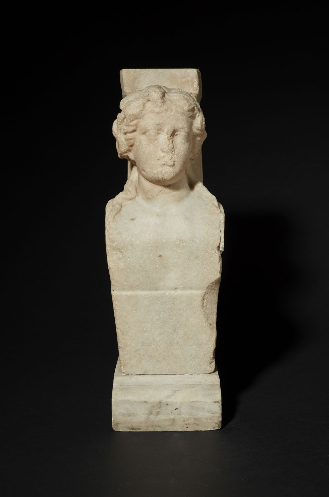 DIEU DIONYSOS TRAP&#201;ZOPHOROS, MARBRE, ART ROMAIN, CIRCA IER-IIE S. AP. J.-C.