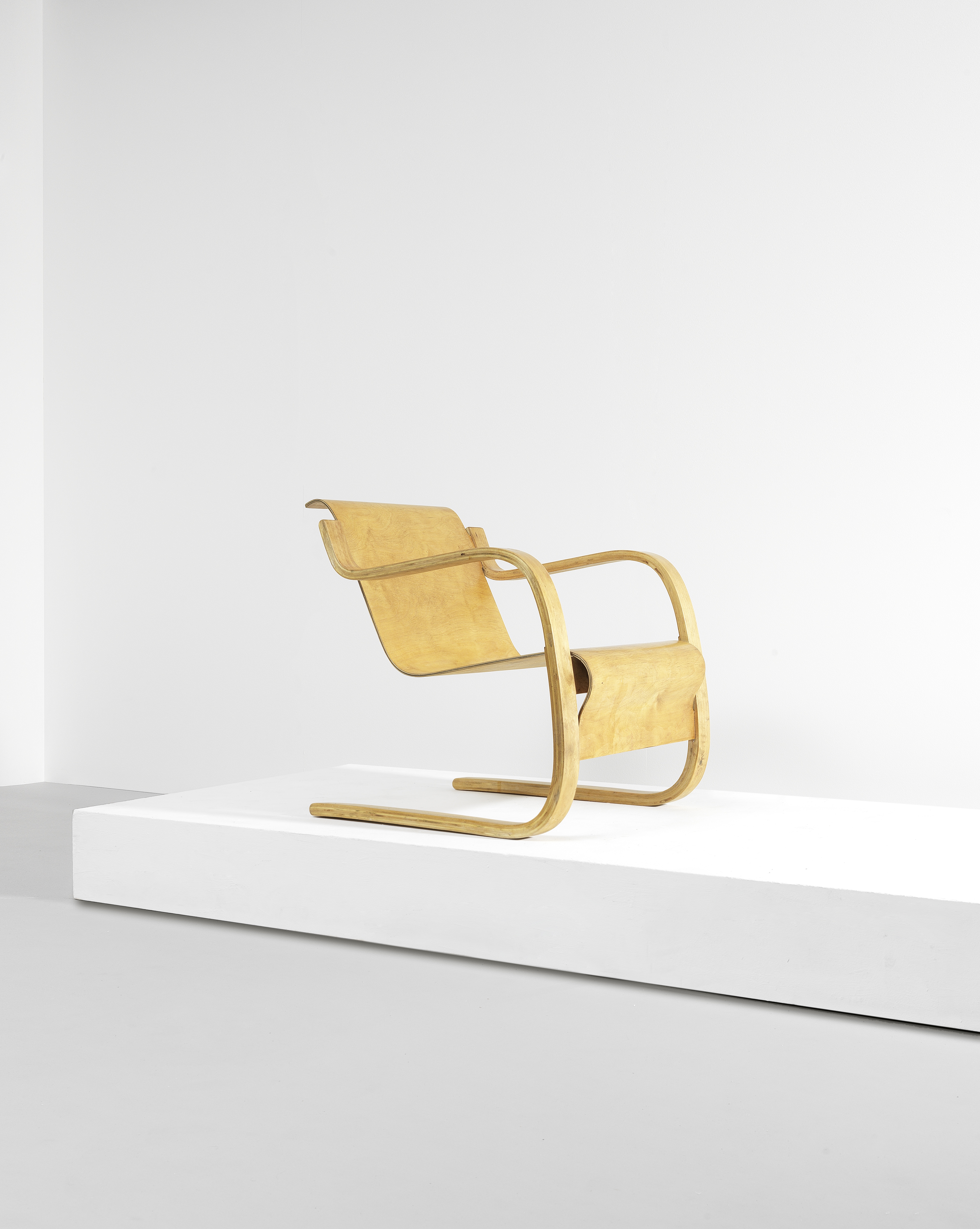 Alvar Aalto Rare armchair, model no. 42, designed 1932, executed 1930s-1940s