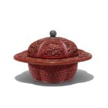 A CARVED CINNABAR LACQUER PRUNUS-SHAPED BOWL AND COVER, ZHADOU Qianlong (2)