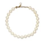 A SIMULATED PEARL NECKLACE Chanel, 1983 (includes box)