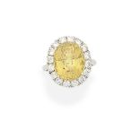 YELLOW SAPPHIRE AND DIAMOND CLUSTER RING