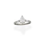 DIAMOND SINGLE-STONE RING