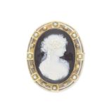 ONYX CAMEO BROOCH, CIRCA 1880