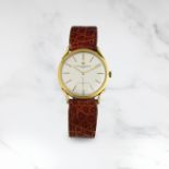 VACHERON & CONSTANTIN. MONTRE BRACELET EN OR JAUNE 18K (750) AVEC ANSES COURBES MOUVEMENT MECANIQ...