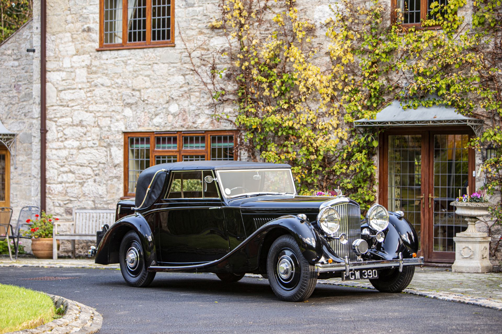 1938 Bentley 4&#188;-Litre Sedanca Coup&#233; Chassis no. B72MR Engine no. L4BD