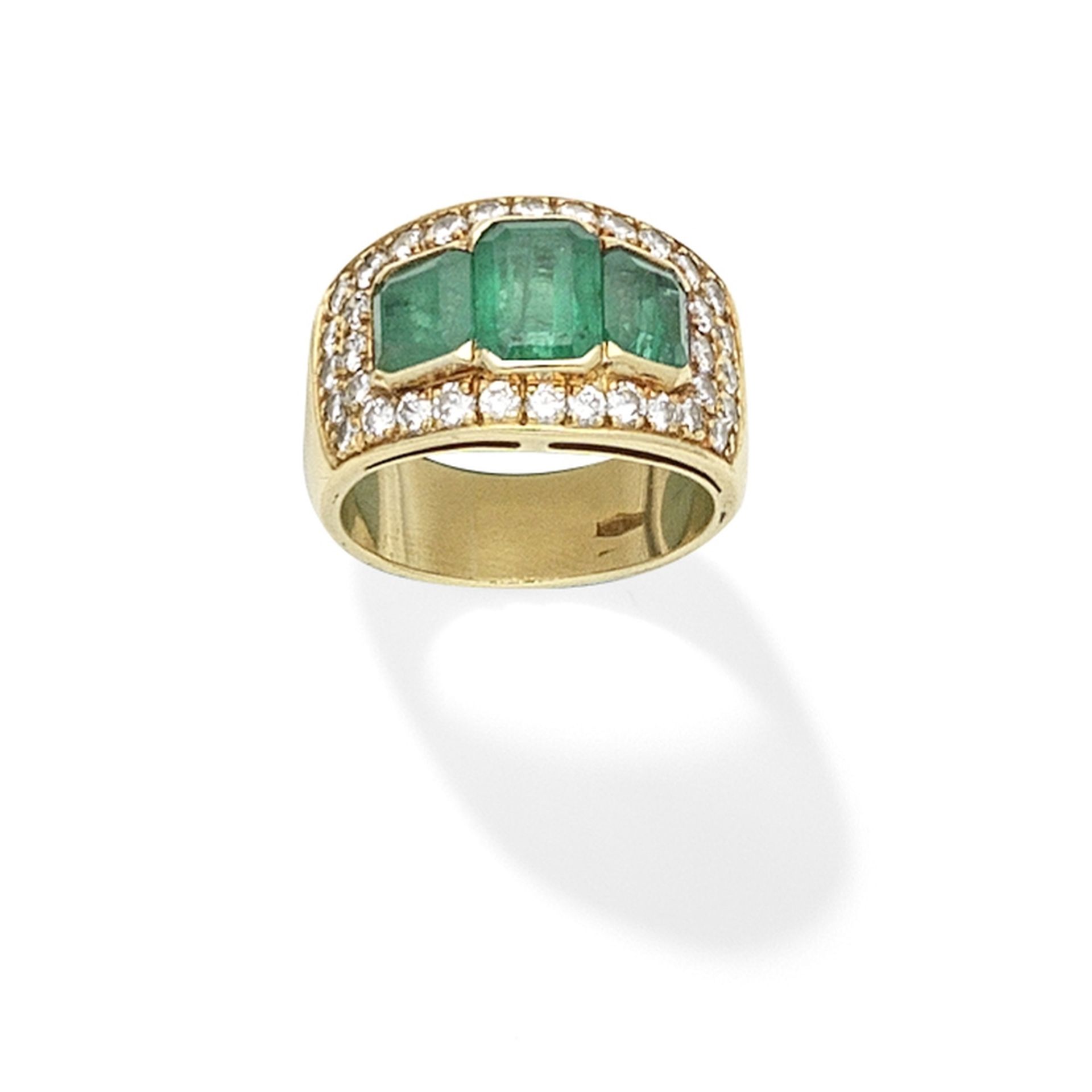 EMERALD AND DIAMOND RING