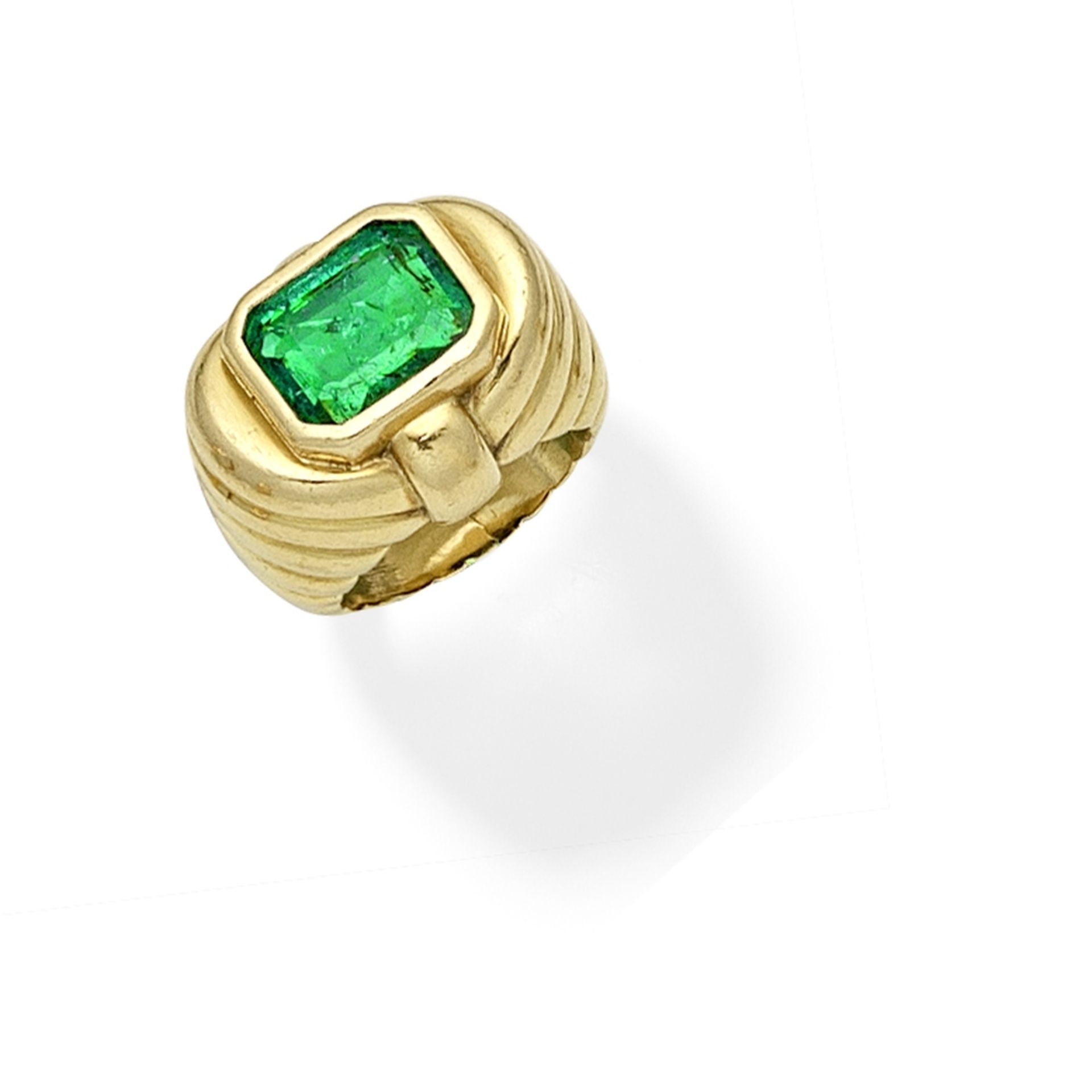 EMERALD RING